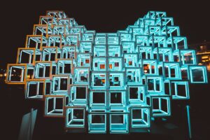 Technologie samoorganizujące: Przełomy w rozwoju.